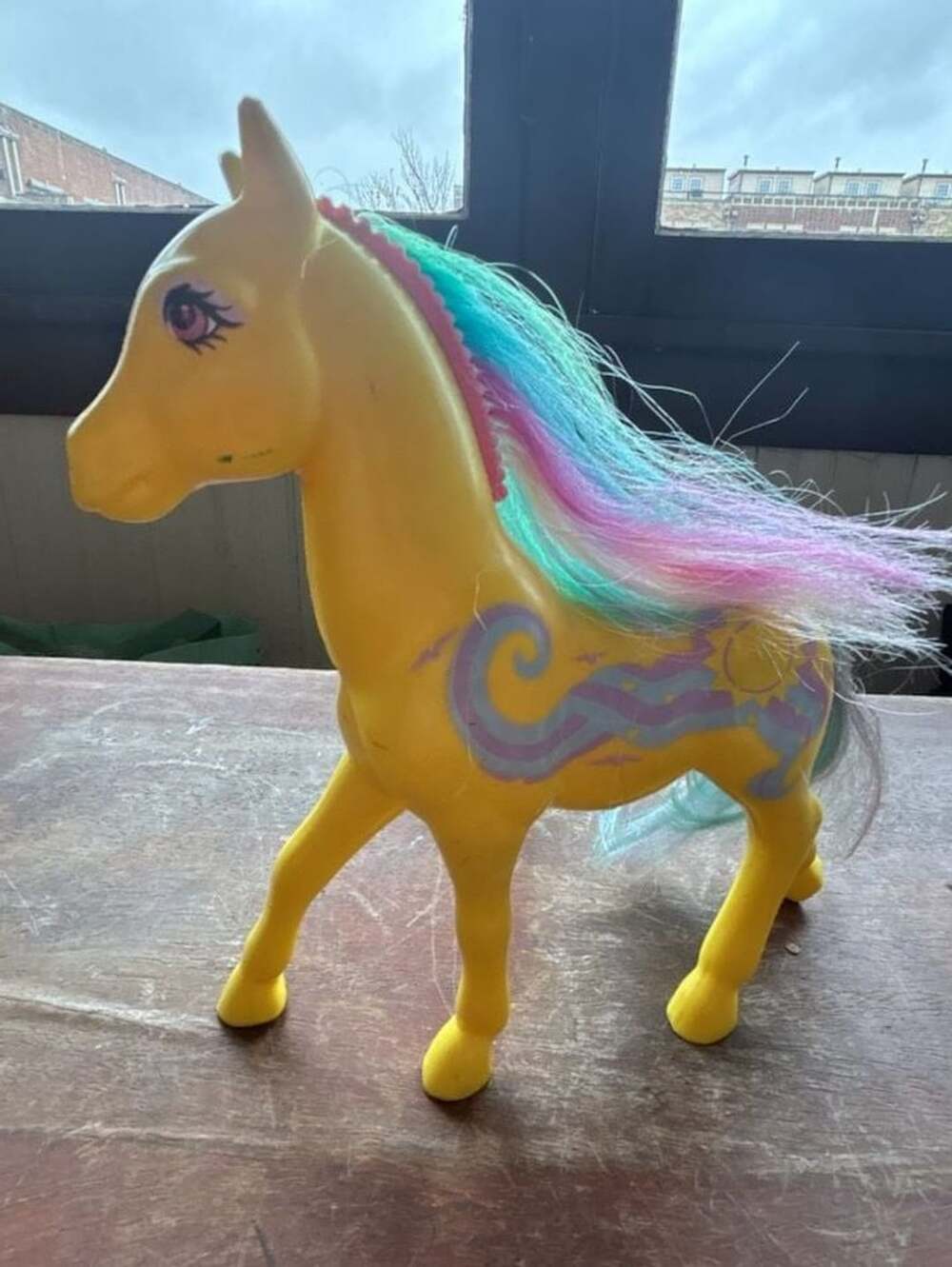 Hasbro Dream Beauties Morning Glory Yellow Horse Toy